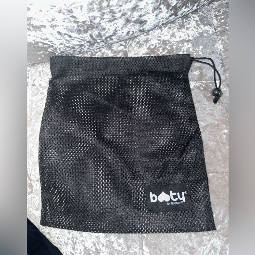 Black Mesh Bag by booty by brabant